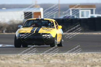media/Mar-16-2025-CalClub SCCA (Sun) [[e72803ec8c]]/Group 1/Qualifying (Turn 1)/